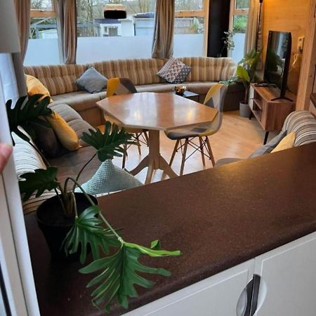 Bungalow Willerby Maasmechelen Exteriér fotografie
